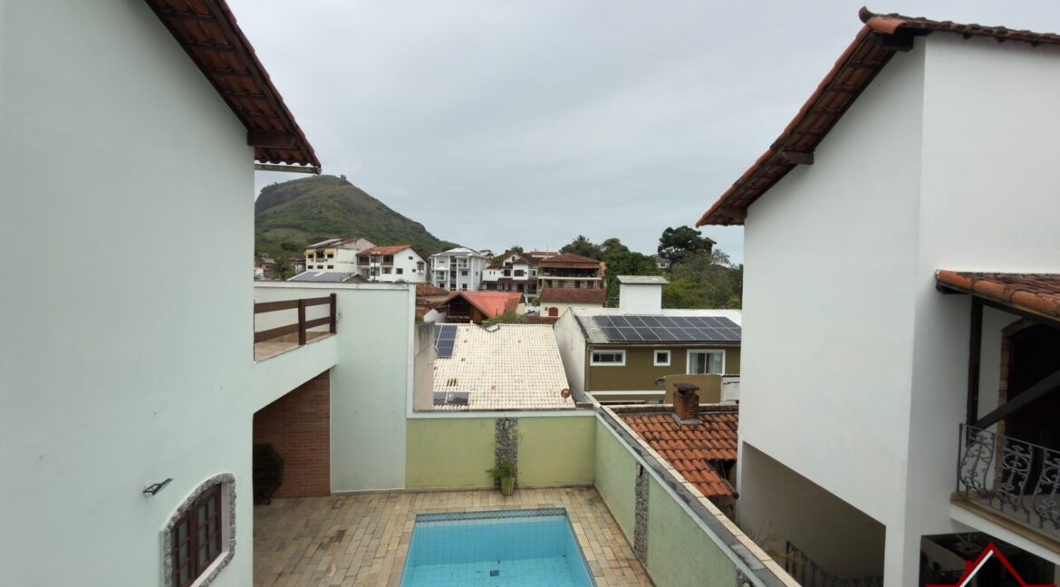 Casa Freguesia - Jardim Presidente 4 quartos NBI440JP 02-1