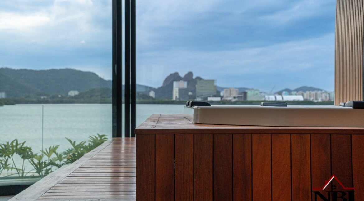 Casa Barra da Tijuca - Alphaville 5 quartos NBI648AB 24